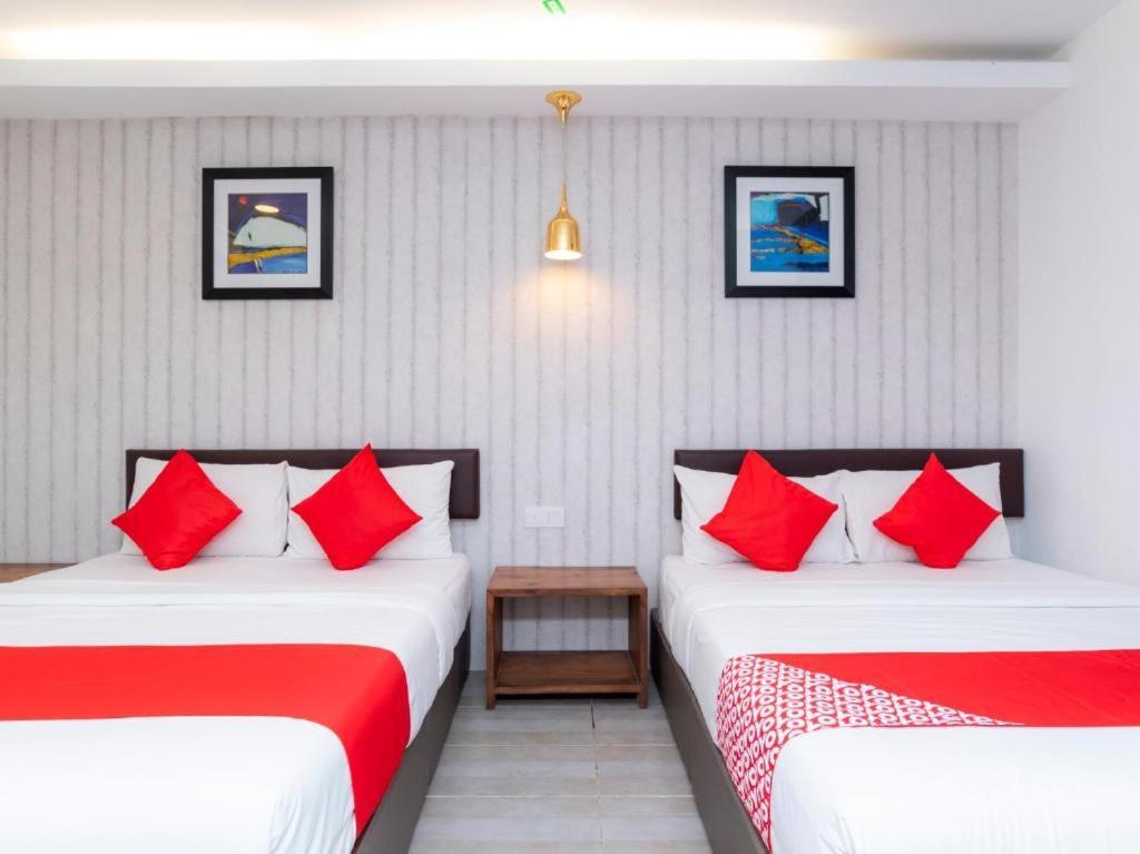 Big Big Hotel Τζόχορ Μπάχρου Εξωτερικό φωτογραφία
